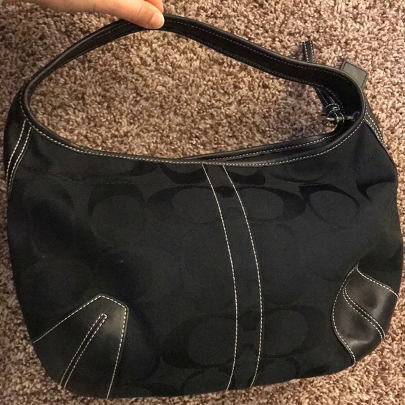 Coach Black Jacquard hobo bag excellent condition - Picture 2 of 3